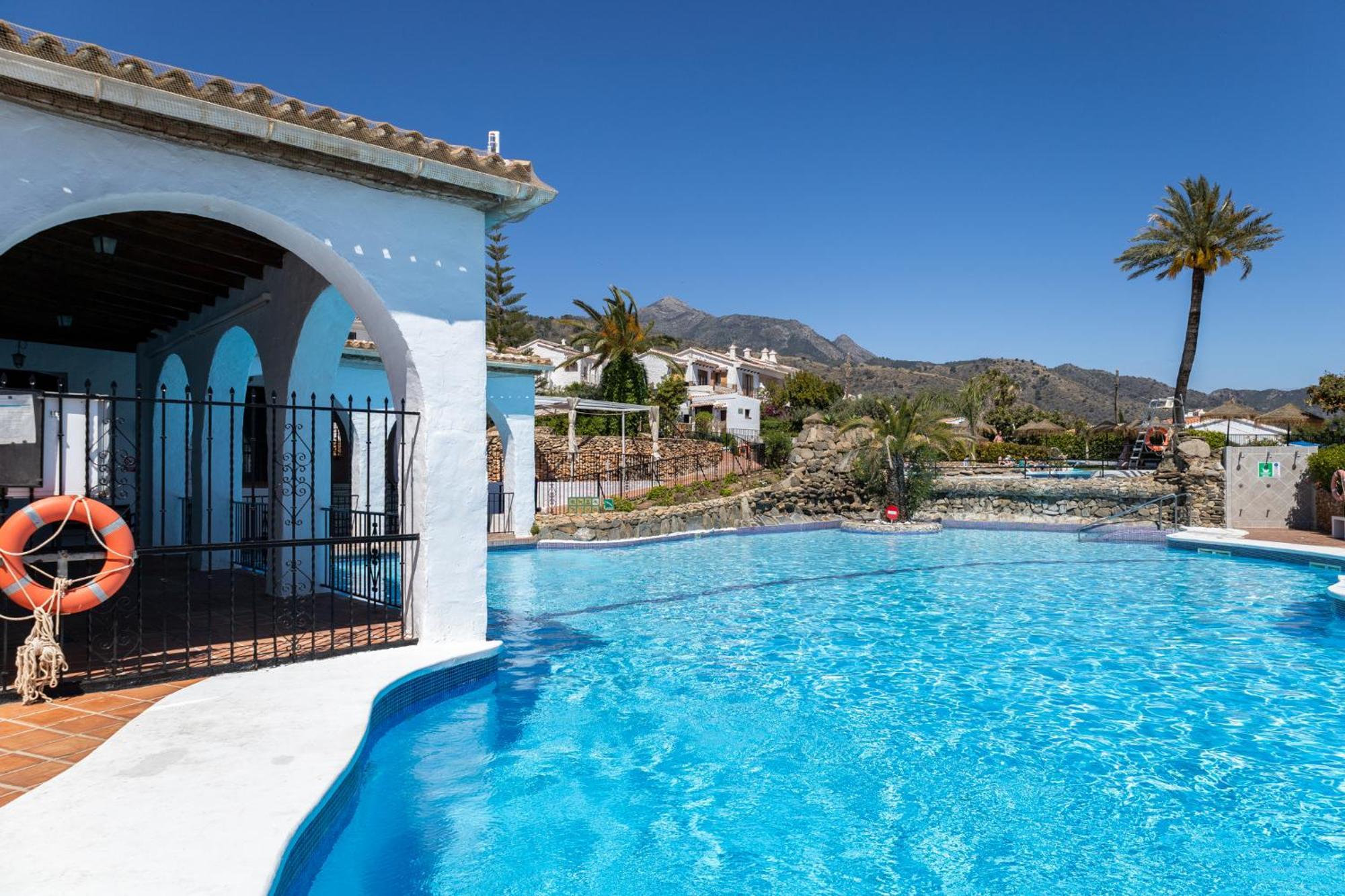 Appartement Capistrano Village B, 1 Bedroom + Free Wi-fi *
