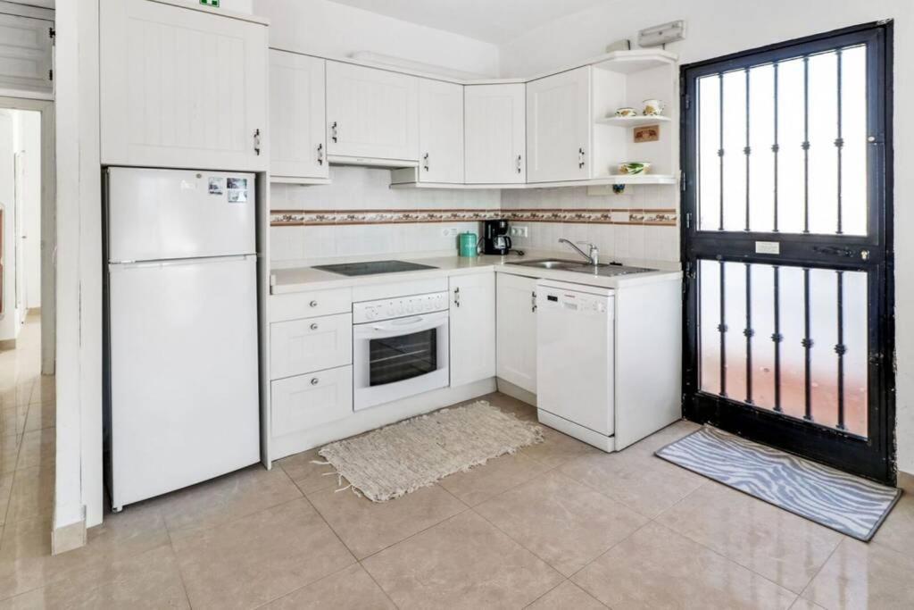 Capistrano Village B, 1 Bedroom + Free Wi-fi Appartement *